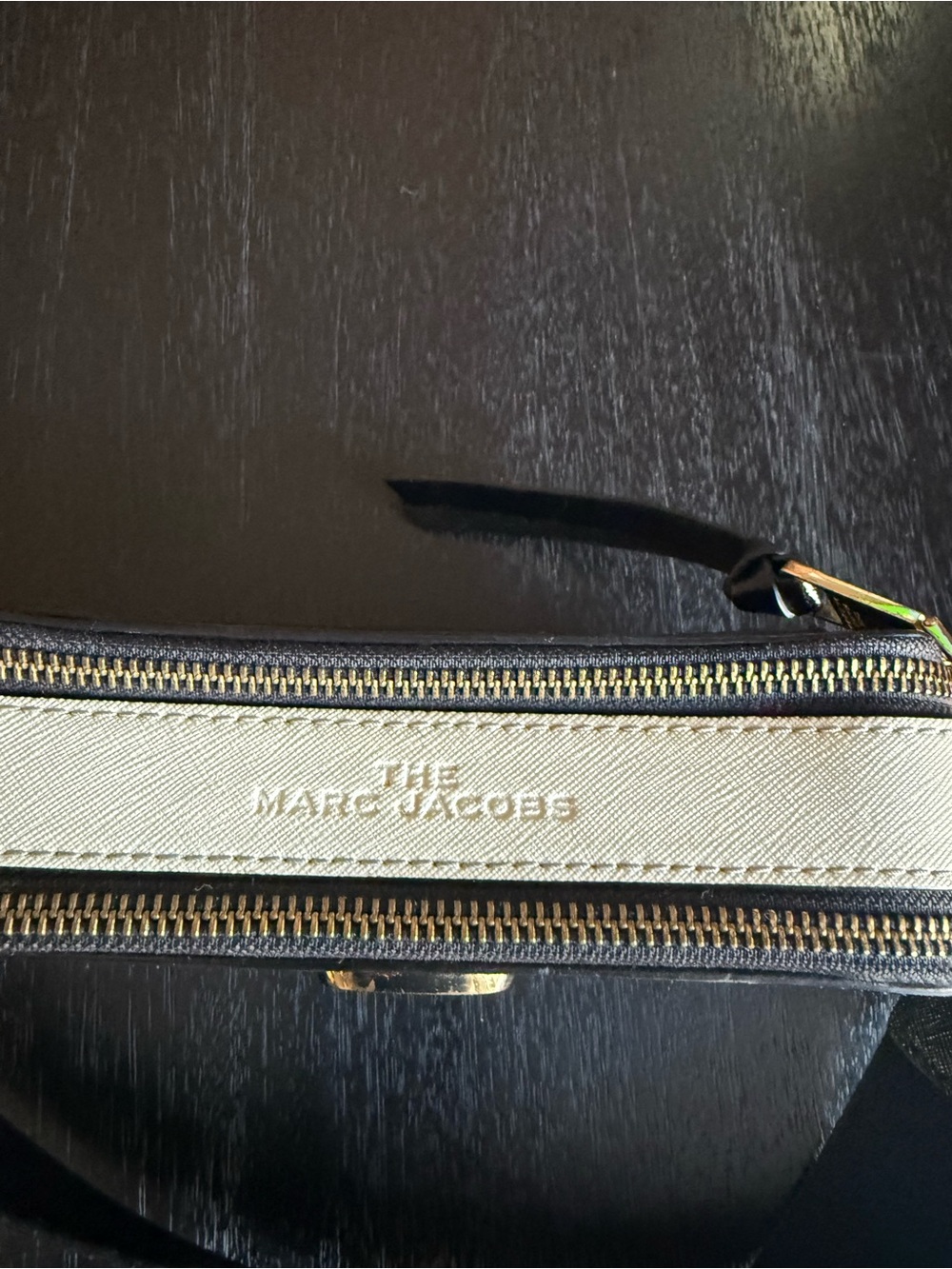 Marc Jacobs Black and White Snapshot Camera Bag with Branded Strap - Picture 4 of 9